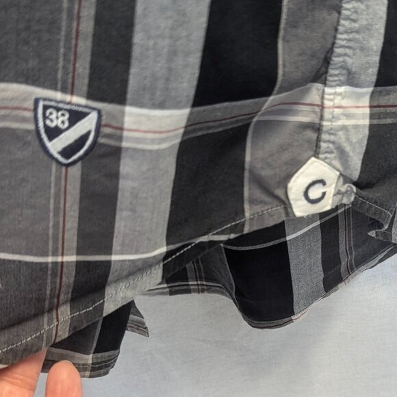 Cremieux Collection Size Large Plaid Button Down Gray/Black - Picture 2 of 16